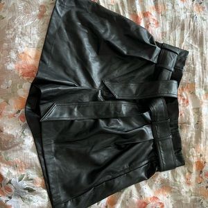 NEVER WORN Zara high waisted leather shorts